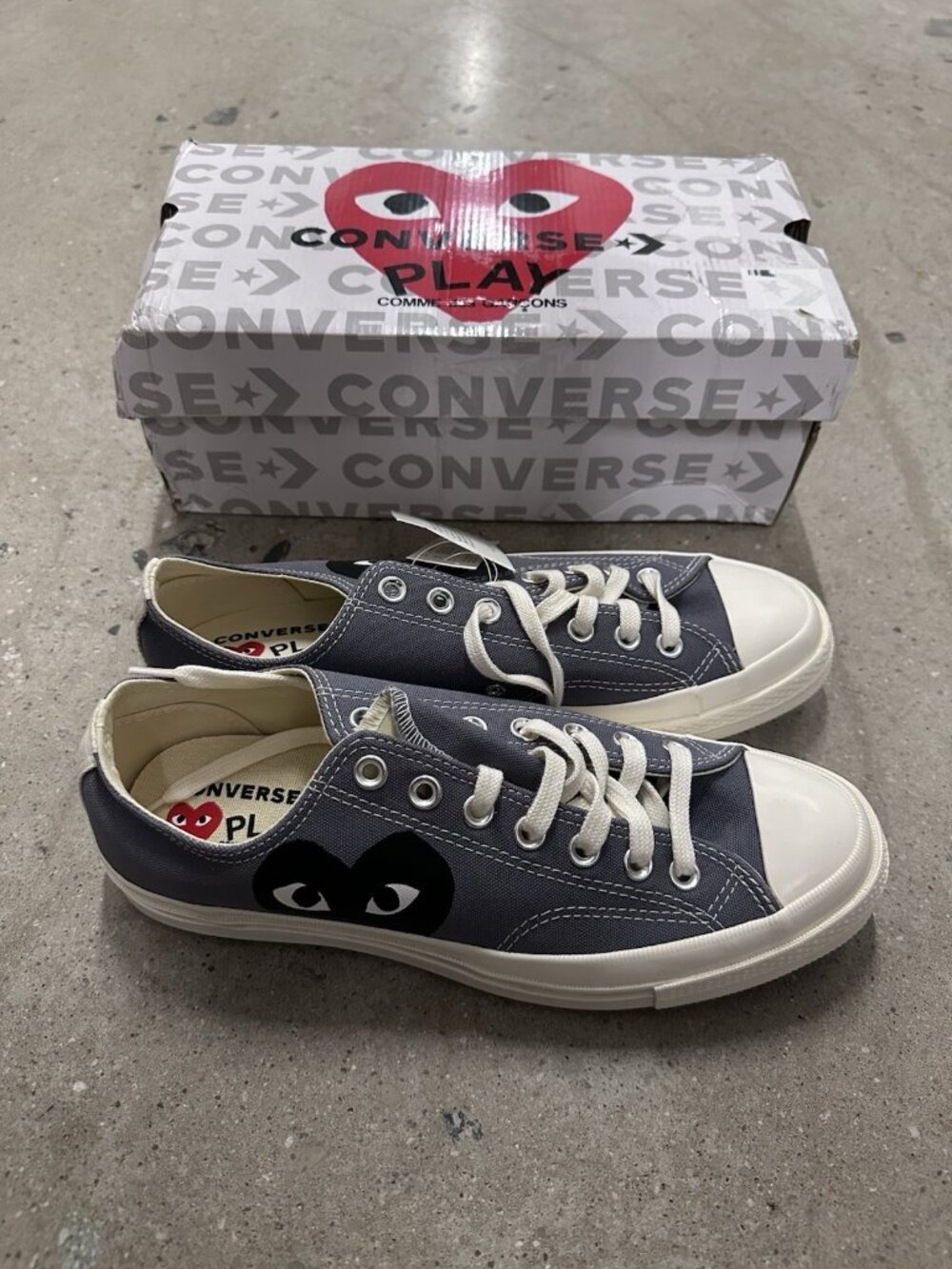 COMME des GARCONS PLAY Converse Chuck Taylor Low Grey